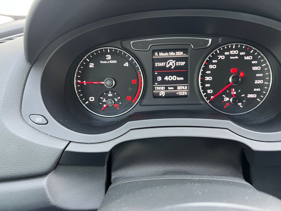 Vând AUDI Q3 în stare foarte buna