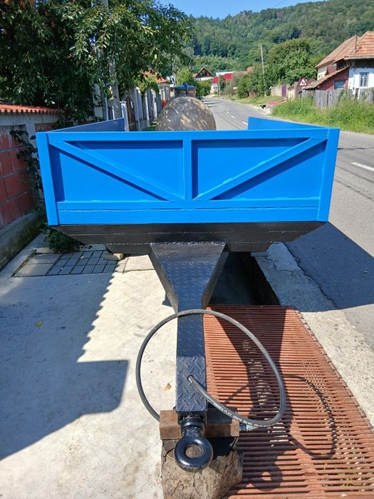 Remorcă Basculabilă