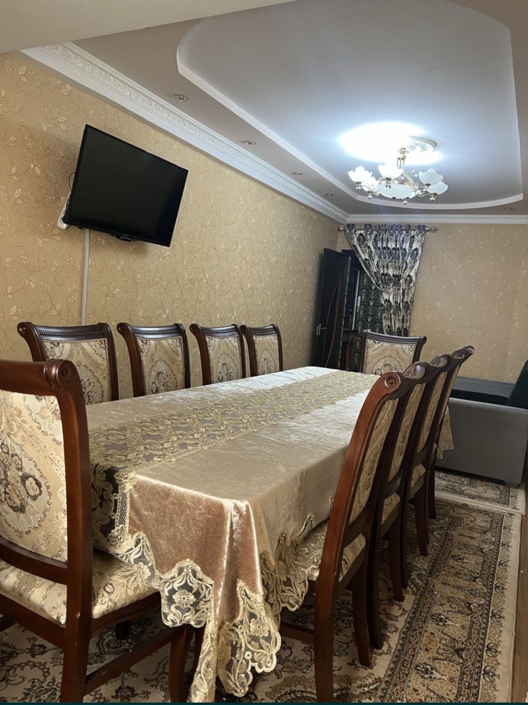Yunusobod 7 kv 2*3/3/9 uy srochna sotiladi