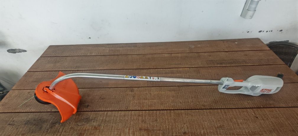 Scule grădinărit stihl foarfecă, suflanta, motocositoare,