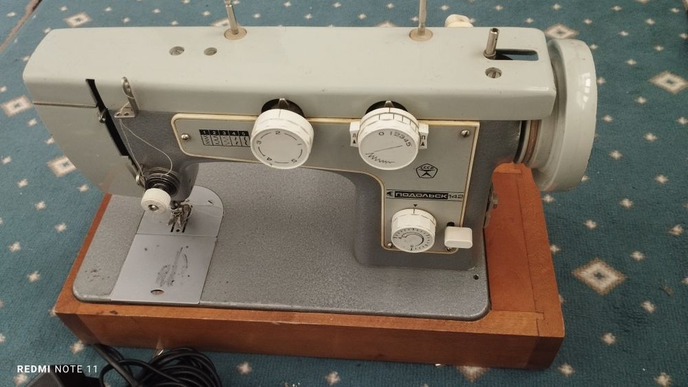 Подольск 142 tikuv mashinasi