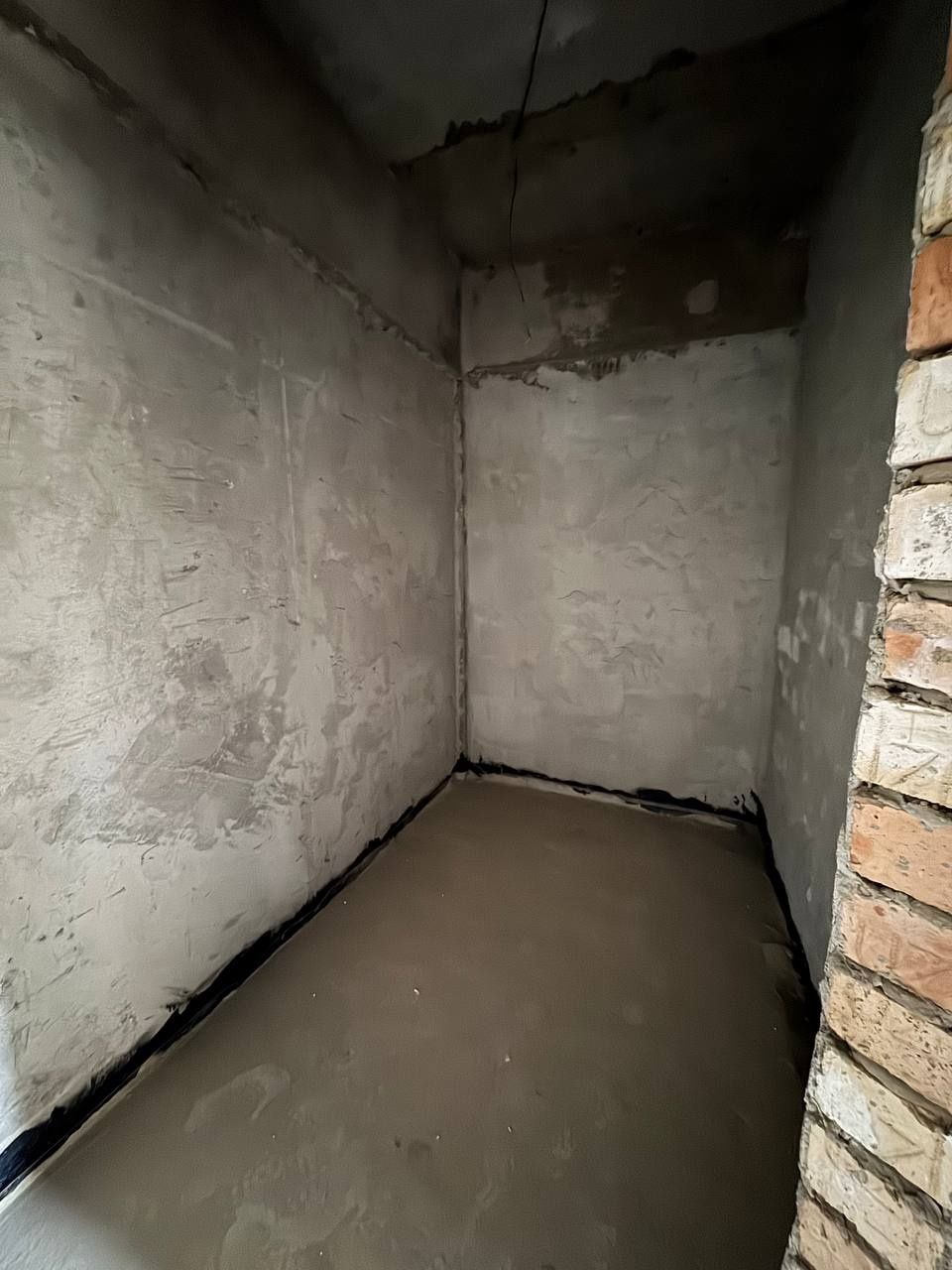 Продаётся очен срочно квартира на Куйлюке возле метро , не дорого
