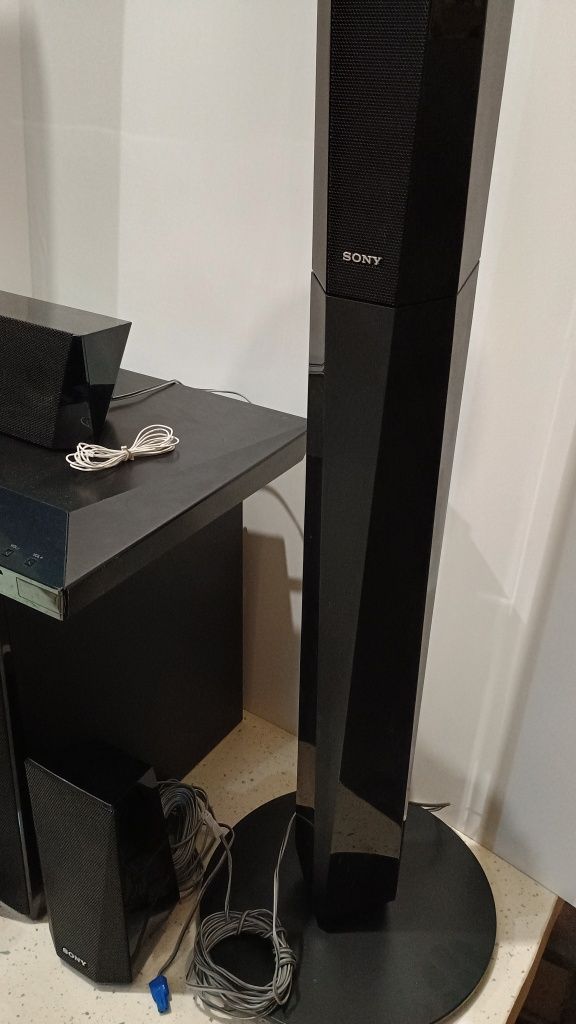 Система за домашно кино Sony BDV-E4100