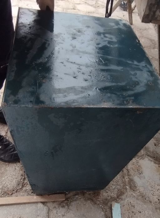 Seyf sotiladi / Продаётся с хорошим состояние