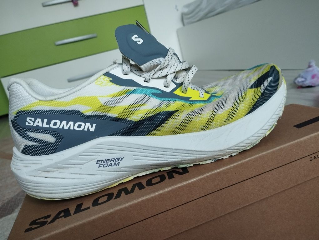 Pantofi Salomon Aero Volt alergare  marime 43 1/3