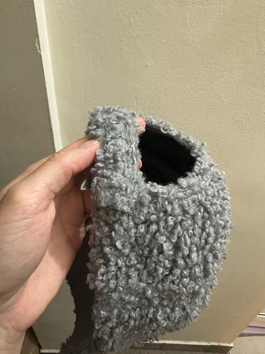 Зимна шапка с козирка H&M