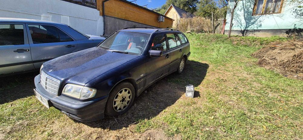 Dezmembrari mercedes w202, piese mercedes c180 w202 2,2 L diesel combi