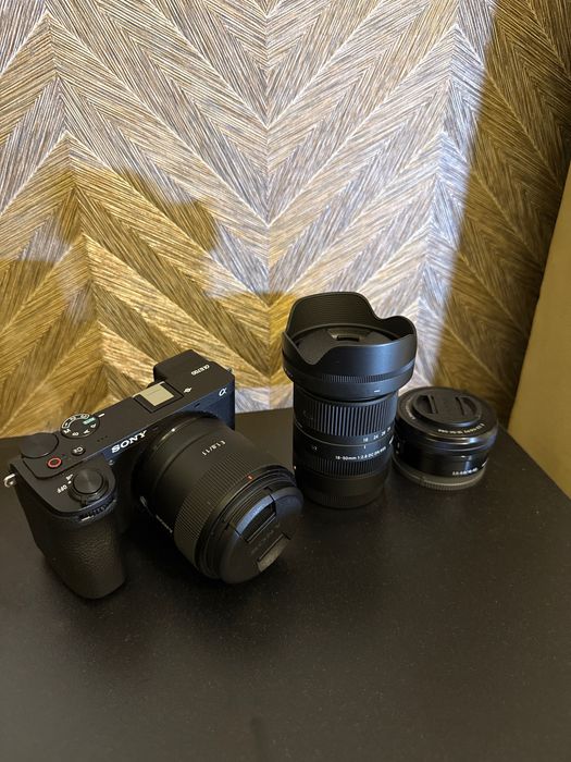 Sony a6700 +sony 11mm F1.8+ Sigma 18-50mm F 2,8