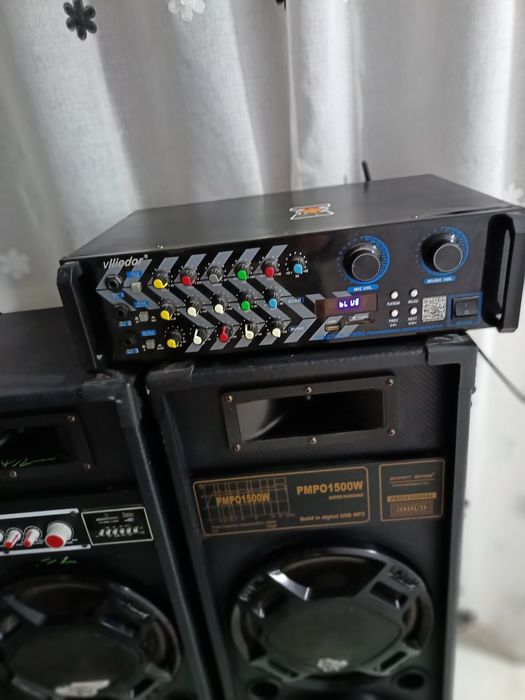 Boxe cu statie vlliador