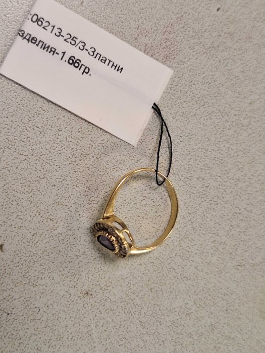 Златен дамски пръстен 1,66гр.