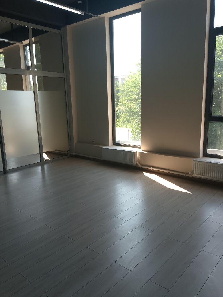 М Новза 80м²-90м² 2 вторая линия 2этаж 4 комнаты 24/7 в бизнес центре