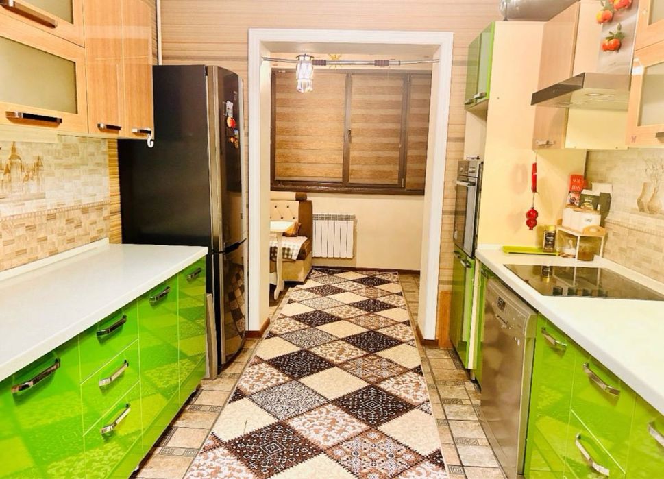 Ойбек, Госпиталка 160 м2 за 160 тысяч 5ти комнатная квартира в центре