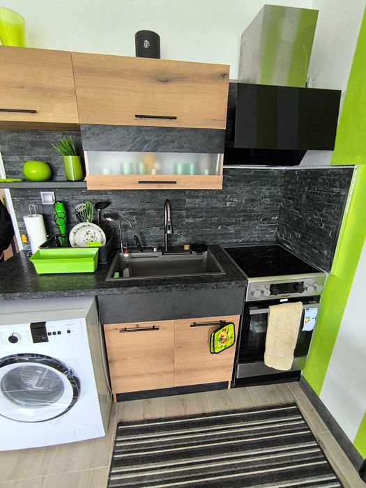 Дава се под наем Двустаен апартамент в Перник, Изток - 47 кв.м за 357 € - Снимка #2