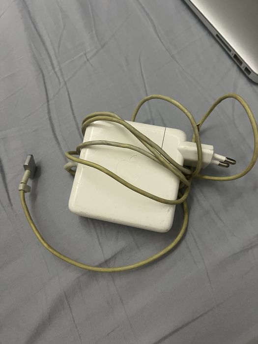 Apple Macbook air 2015 silver