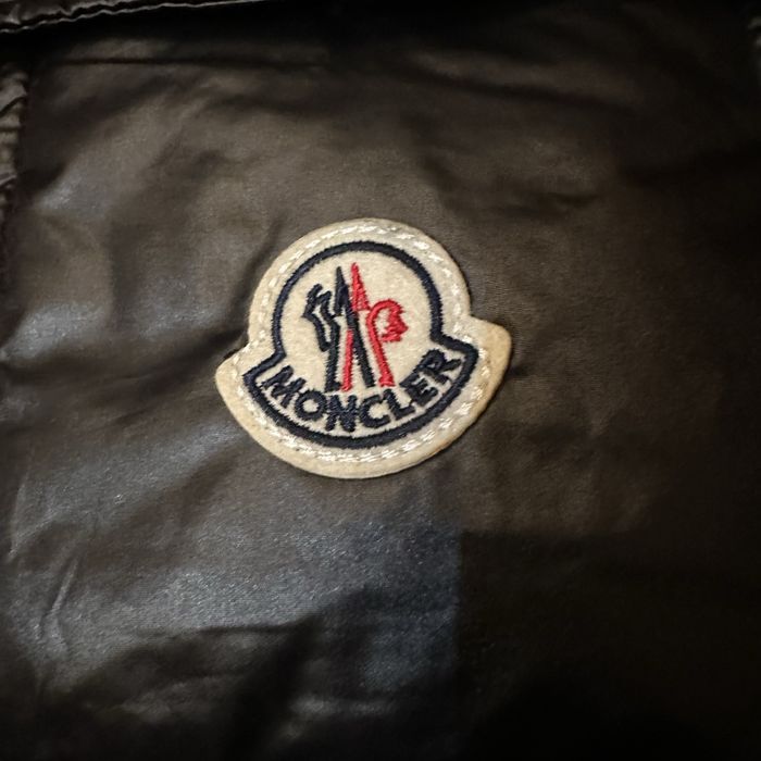 Moncler черно зимно яке размер L