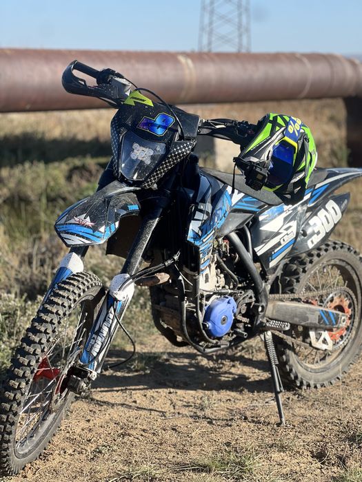 Эндуро мотоцикл 300 кубов