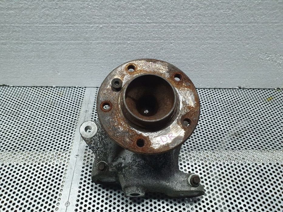 Fuzeta  dreapta fata BMW 3 V E90 2004 - 2012 2.0 320 d N47 D20 C 31216764444-03