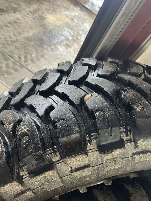 Vand anvelope teren 275/70/16