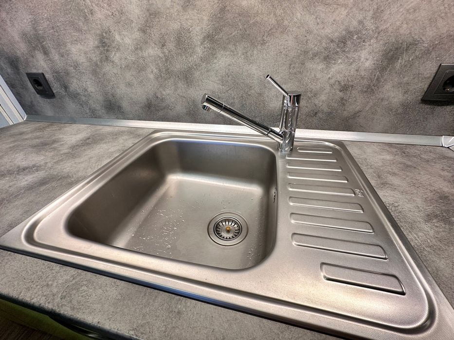 Мивка и смесител