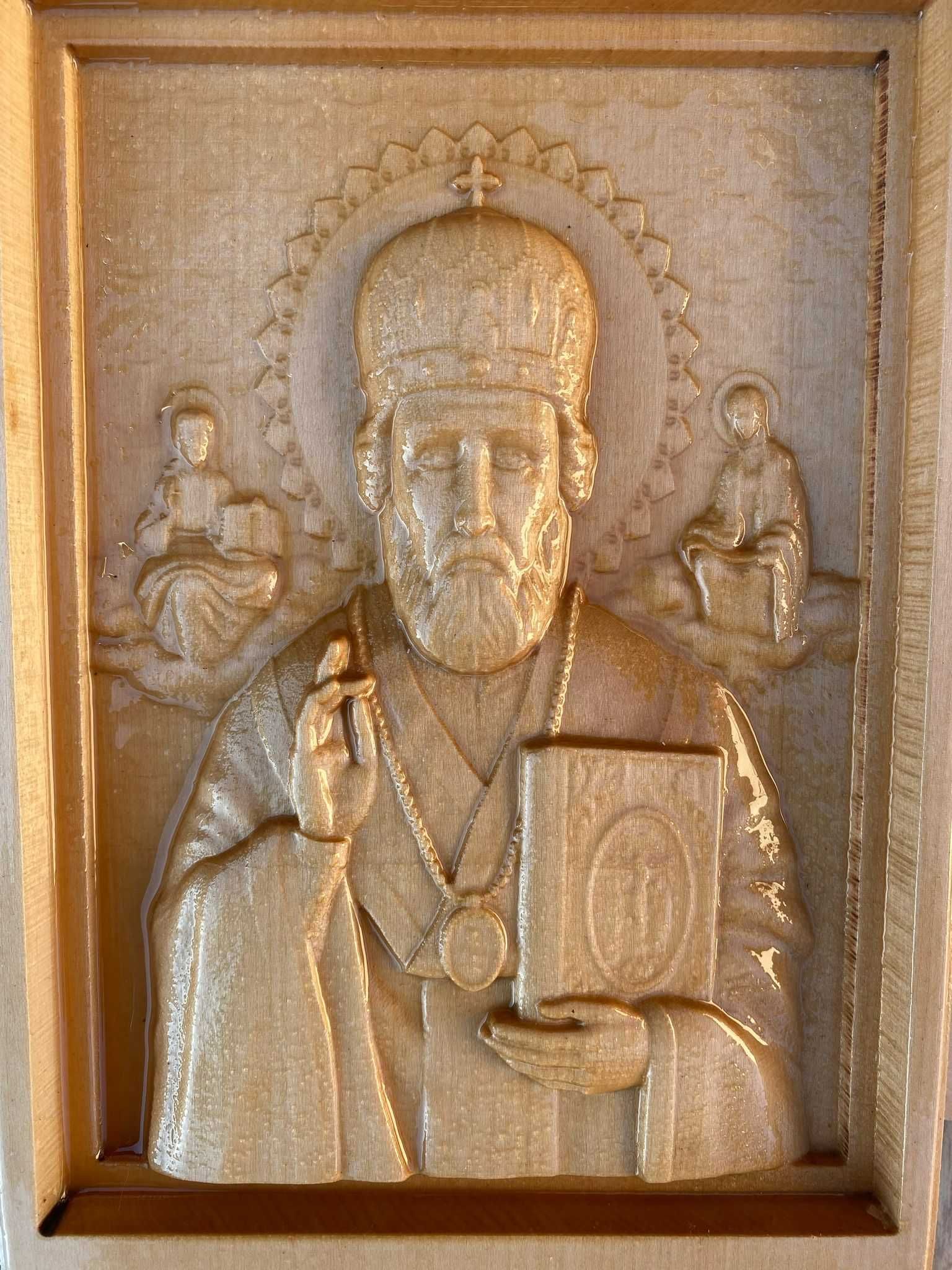 Vand icoane din lemn si obiecte religioase din lemn