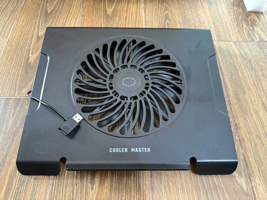 Продам подставку для ноутбука