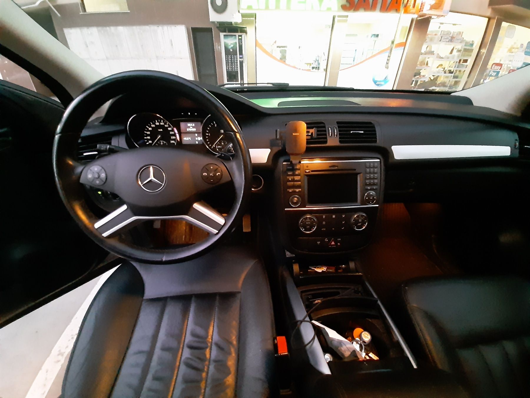 Mercedes R320 4Matic