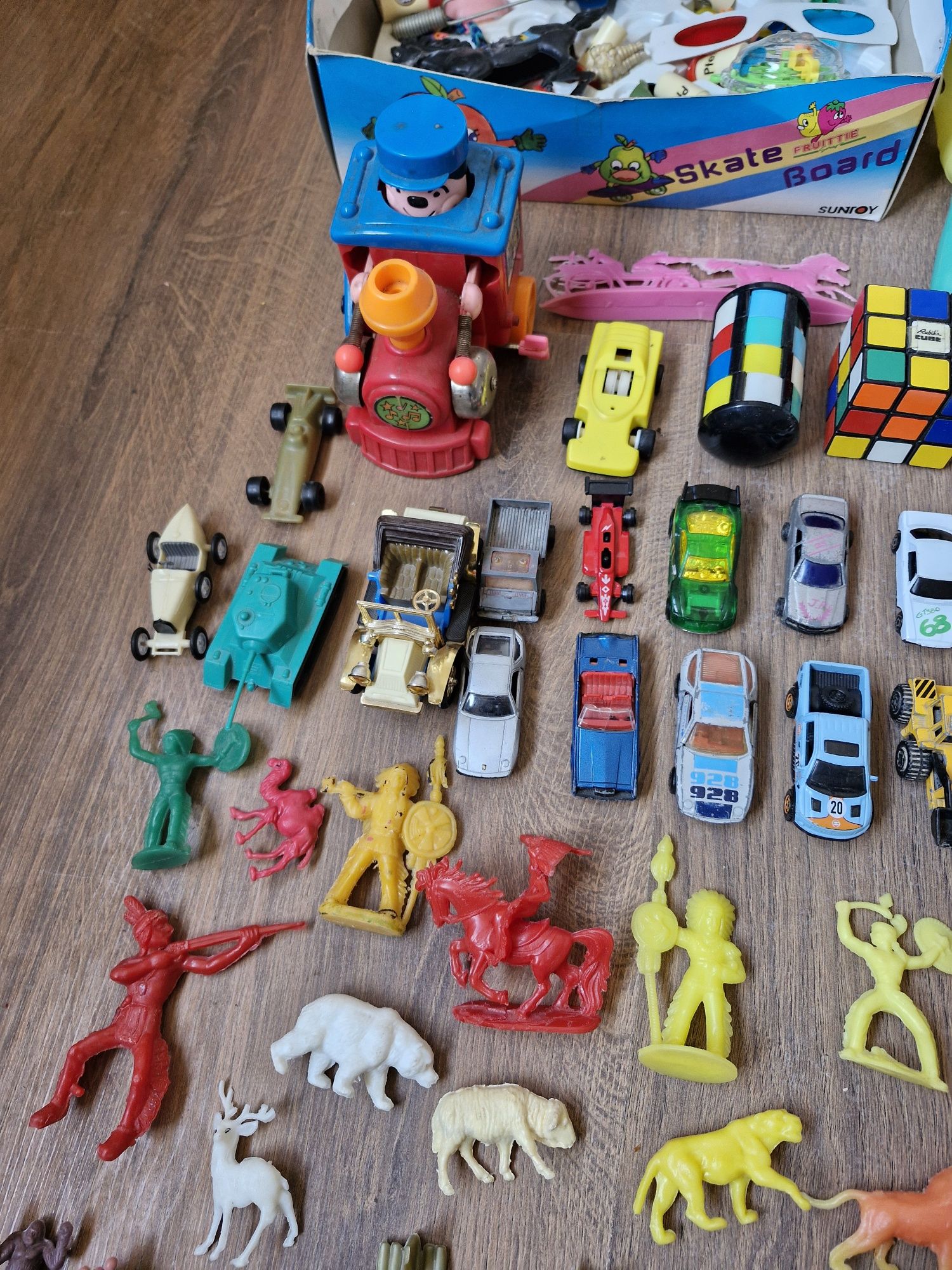 Лични играчки от соца. Рубик куб и колички Matchbox