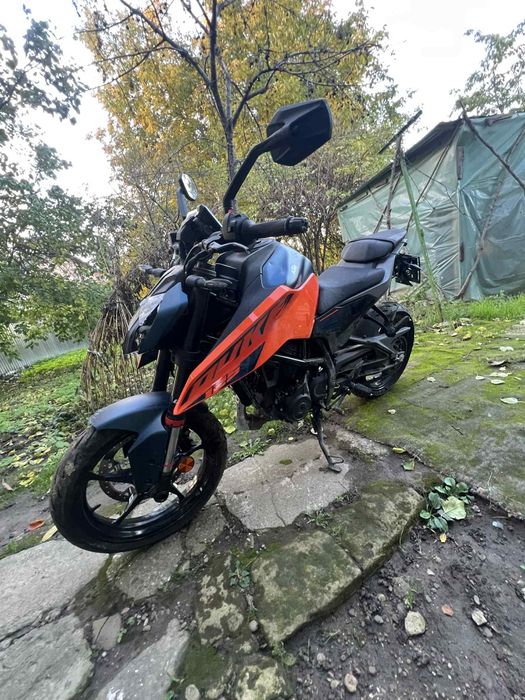 KTM DUKE,an 2024