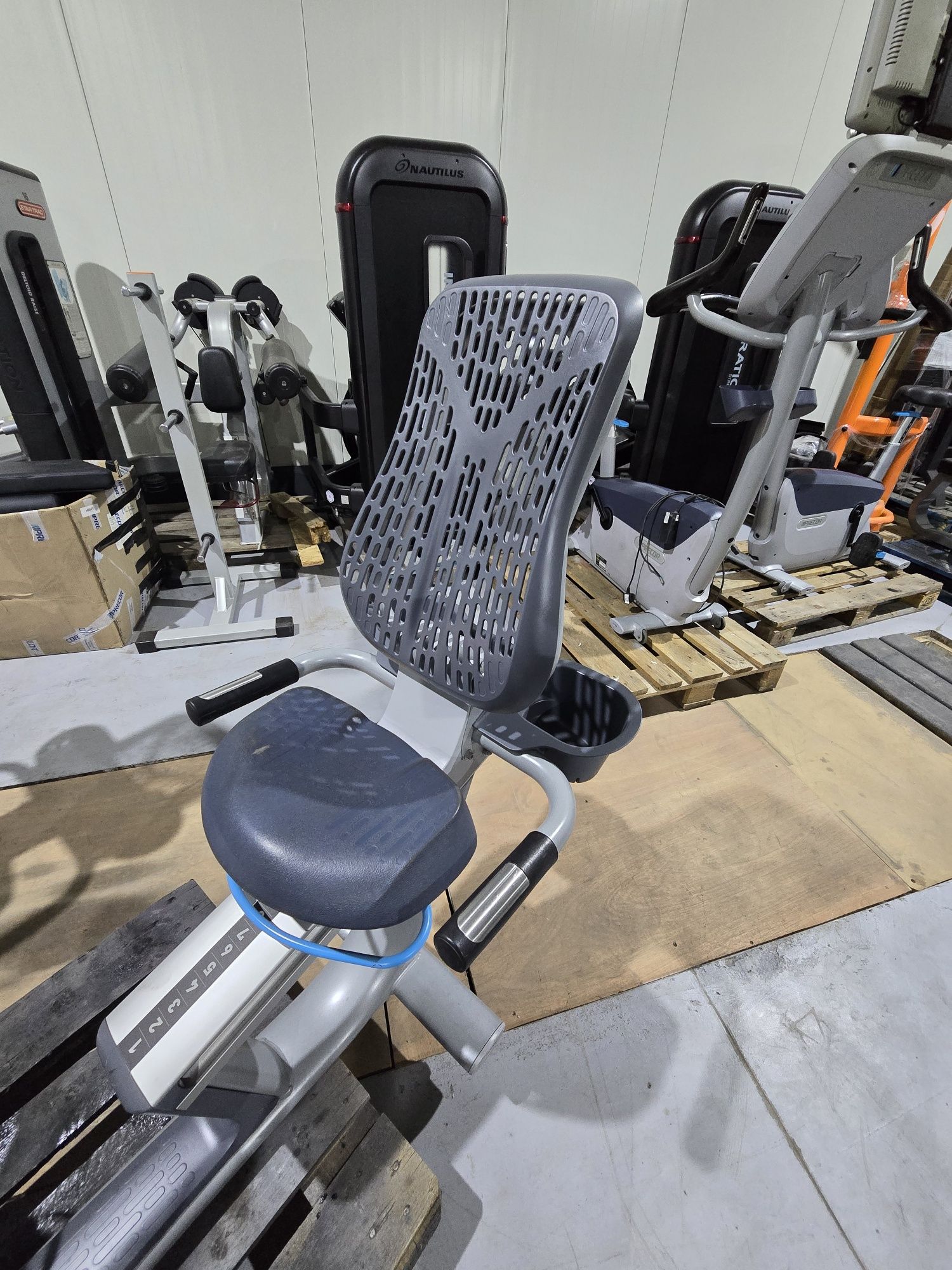 Precor recombere bike USA прекор колело с облегалка рециклирано