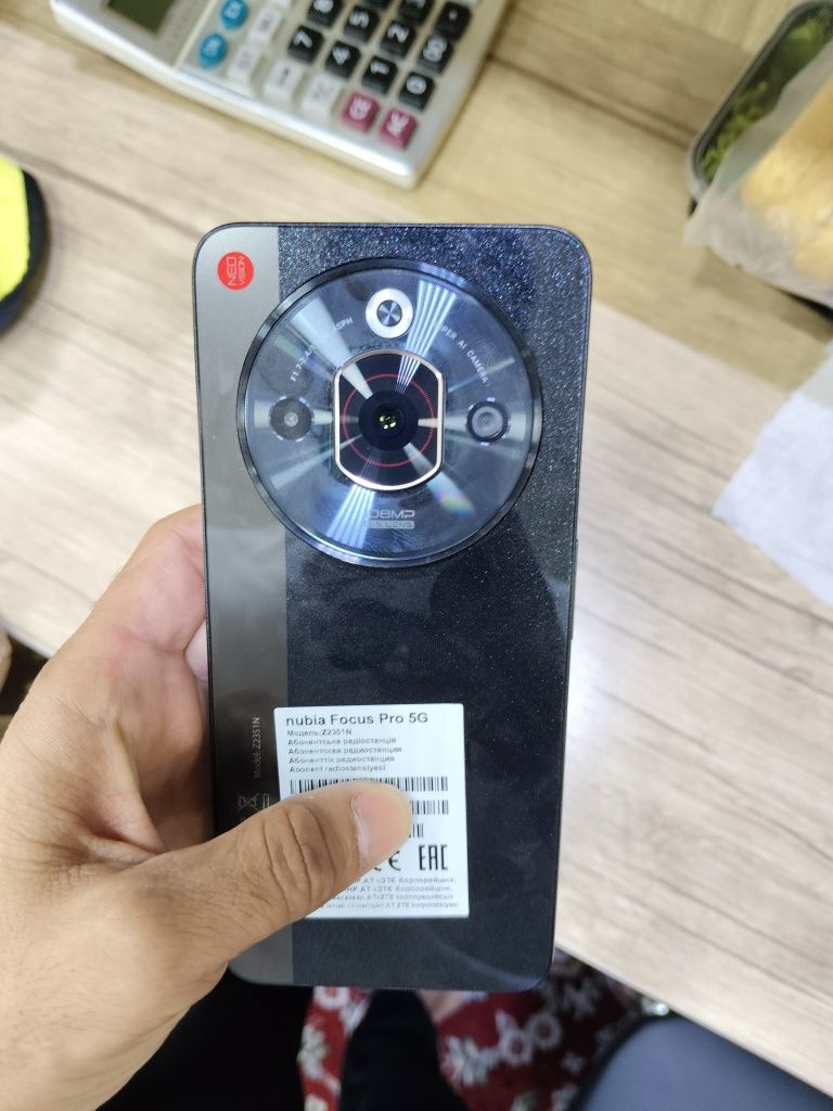 ZTE Nubia Focus Pro 5G pamit 20.256gb