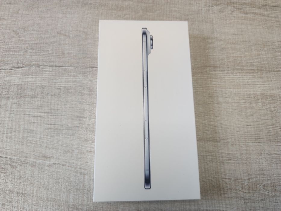 НАЛИЧЕН Apple iPhone 17 Air 256GB Black  Gold  Sky Blue Гаранция!