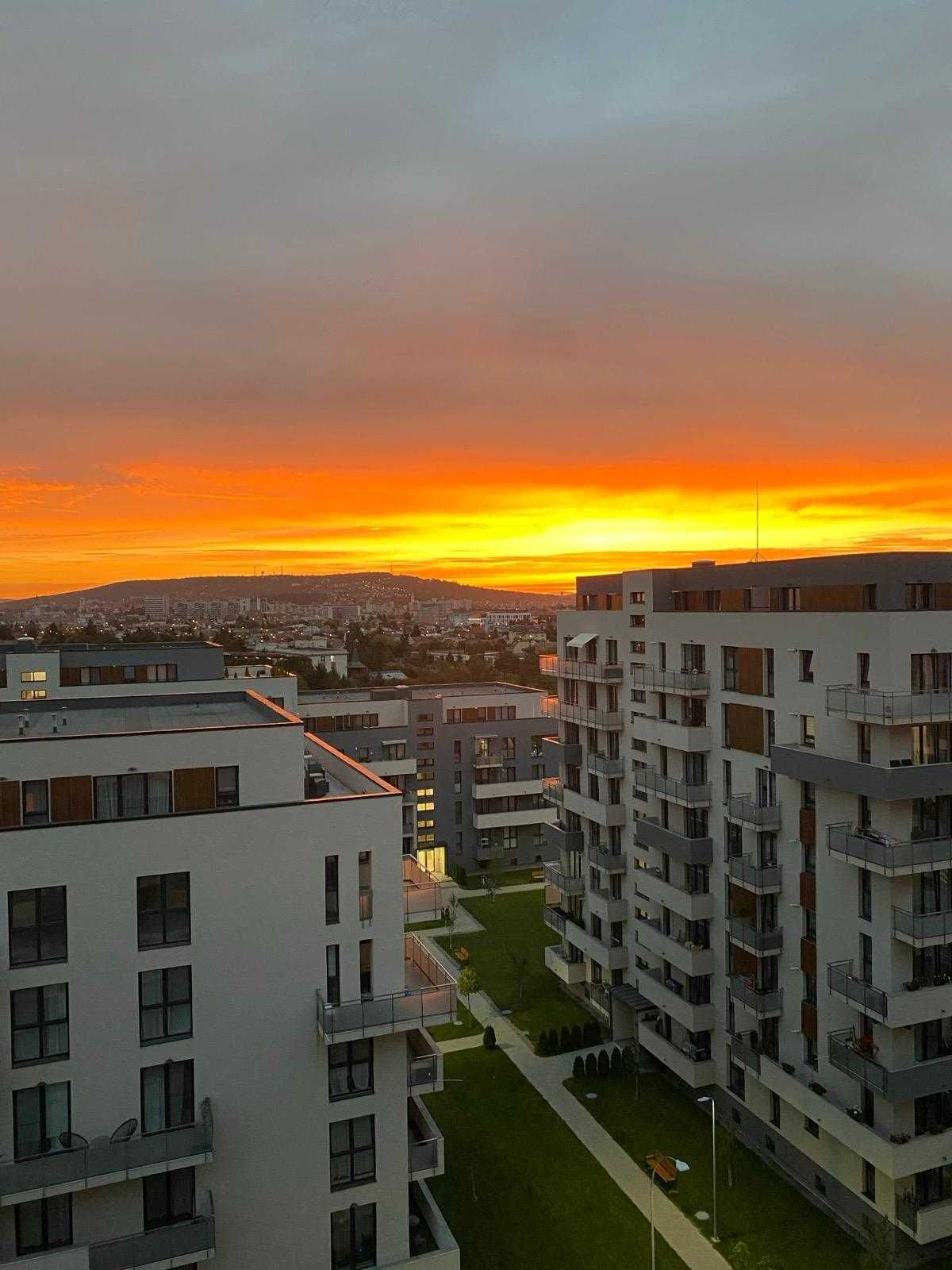 Apartament cu  3 Camere - zona Maurer Residence