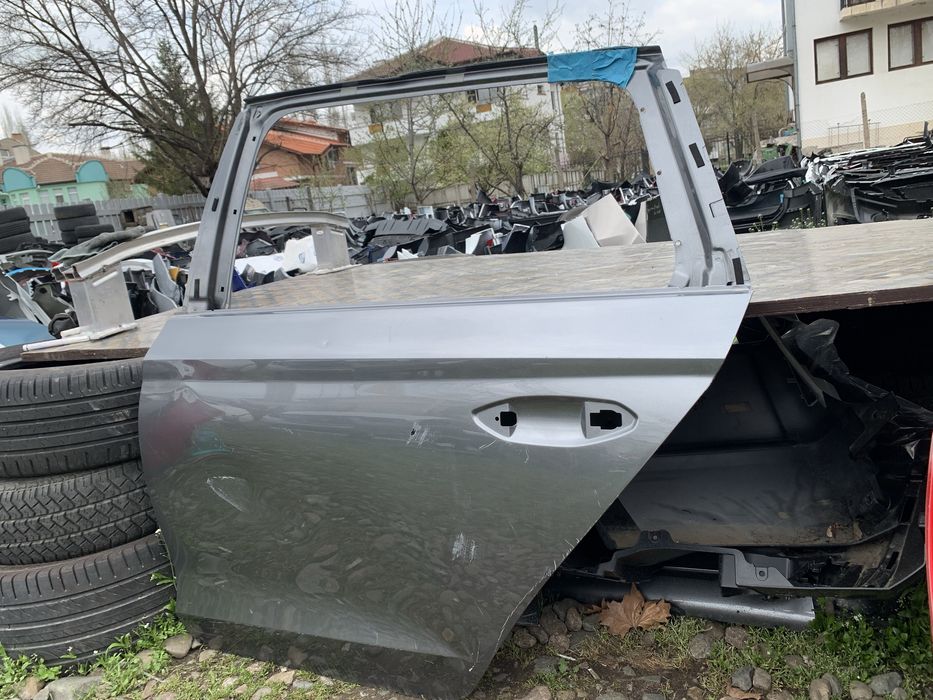 Врата Skoda Octavia