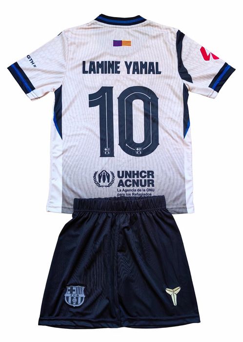 Детско - юношески футболен екип Барселона Ямал Barcelona Yamal