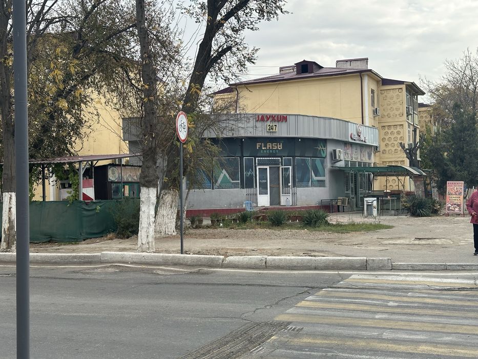 Bino sotiladi shodlik magazin ruparasida