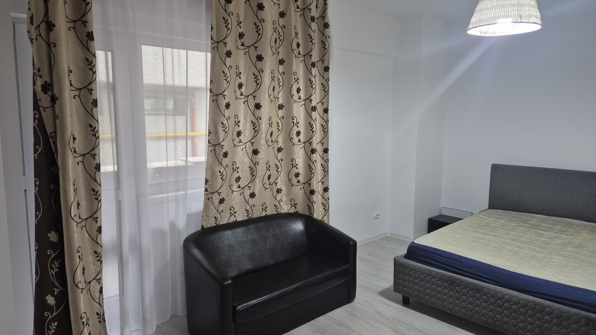 Închiriez Apartament 1 camera