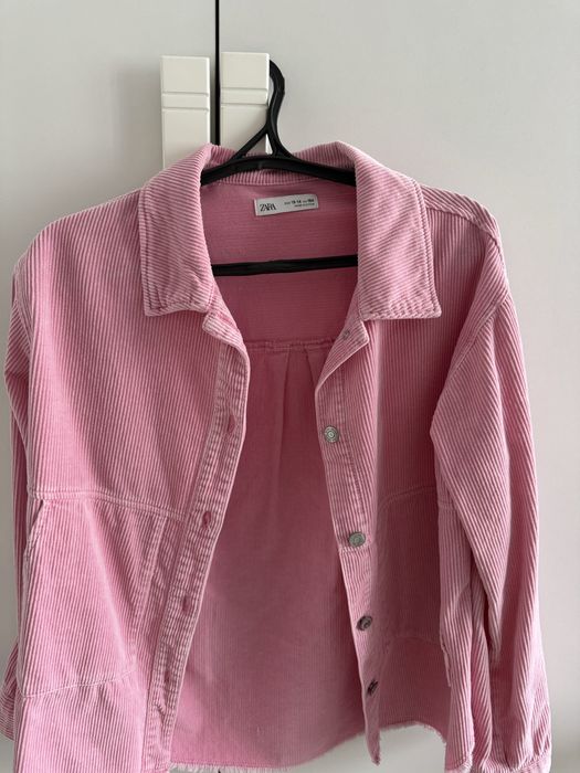 Рубашка на девочку, в отличном состоянии