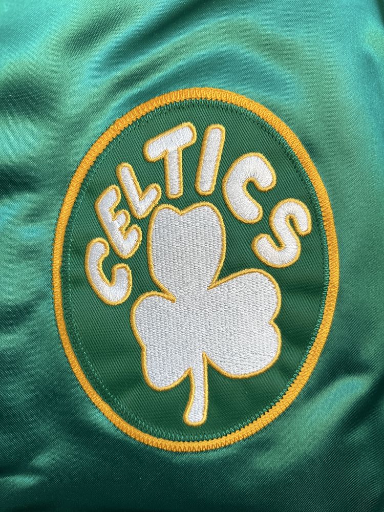Яке на Boston Celtics от Mitchell&Ness