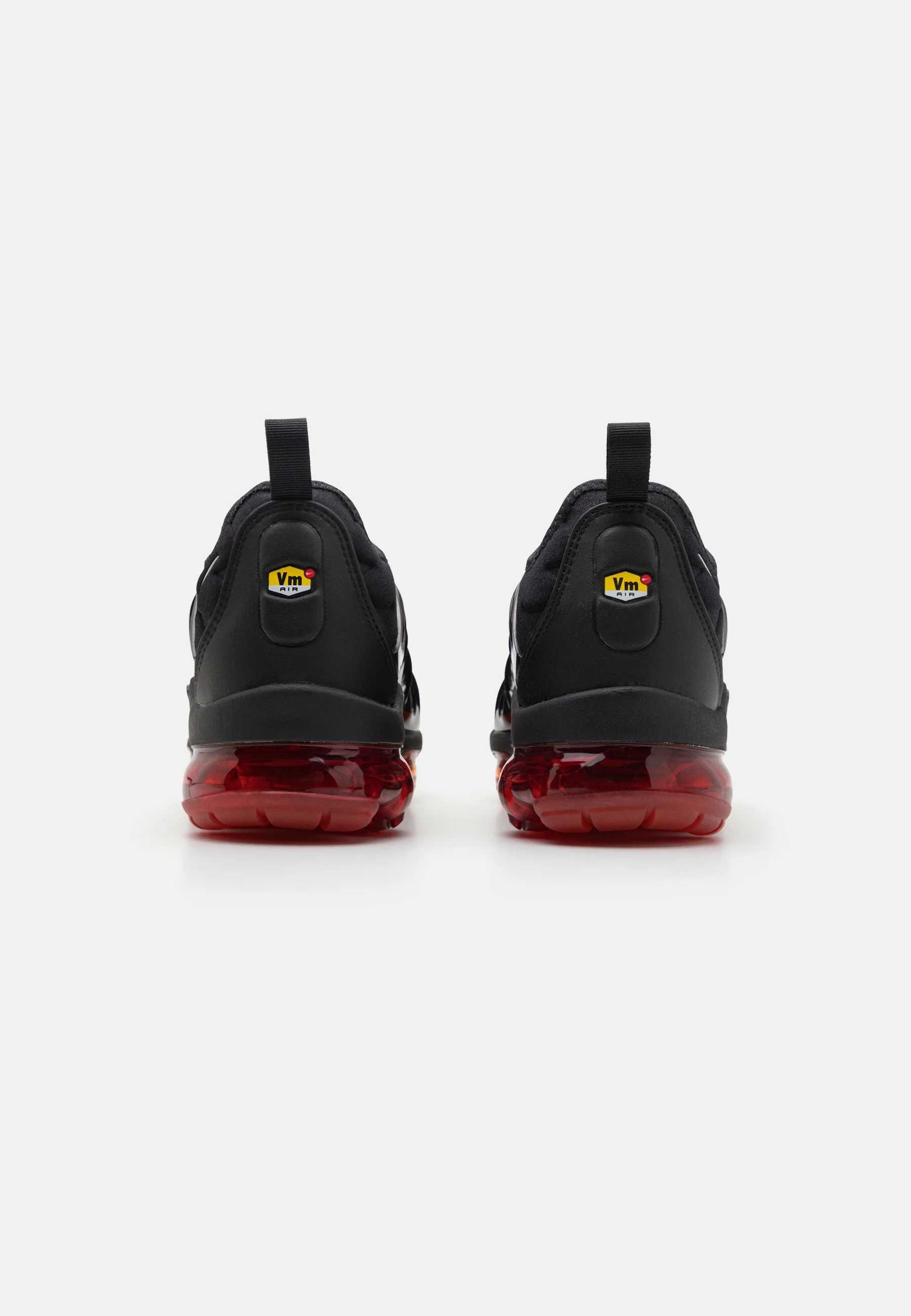ПРОМО! Nike Air VaporMax Plus Black and Red
