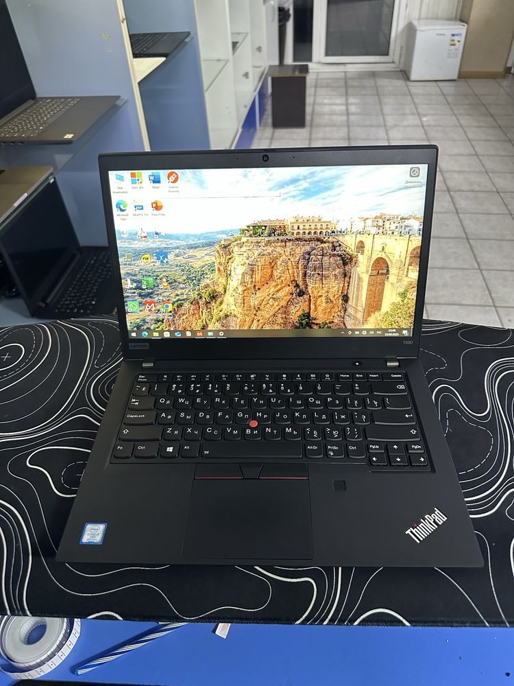 ThinkPad Core i7-8665U ОЗУ-8ГБ ССД-256ГБ емкость 75% в идеальном состо
