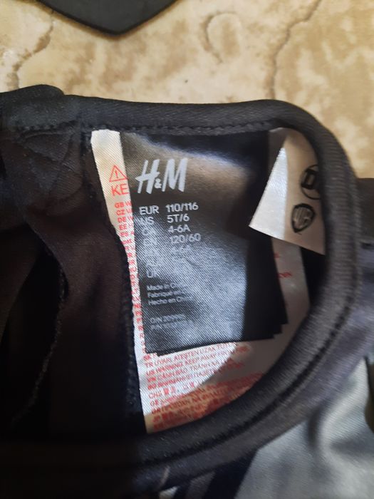 Vând costume de Halloween și Supereroi