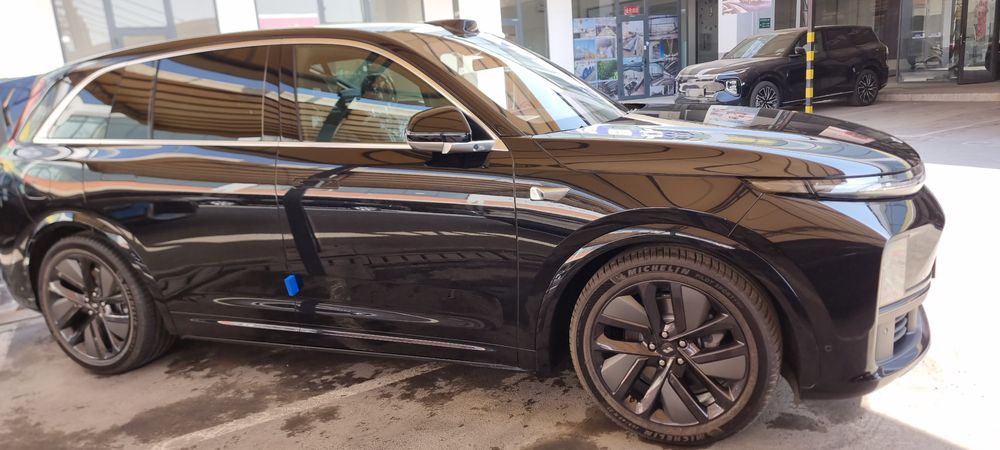 Li 7 Ultira qorag qora xam bor 2025 akountli