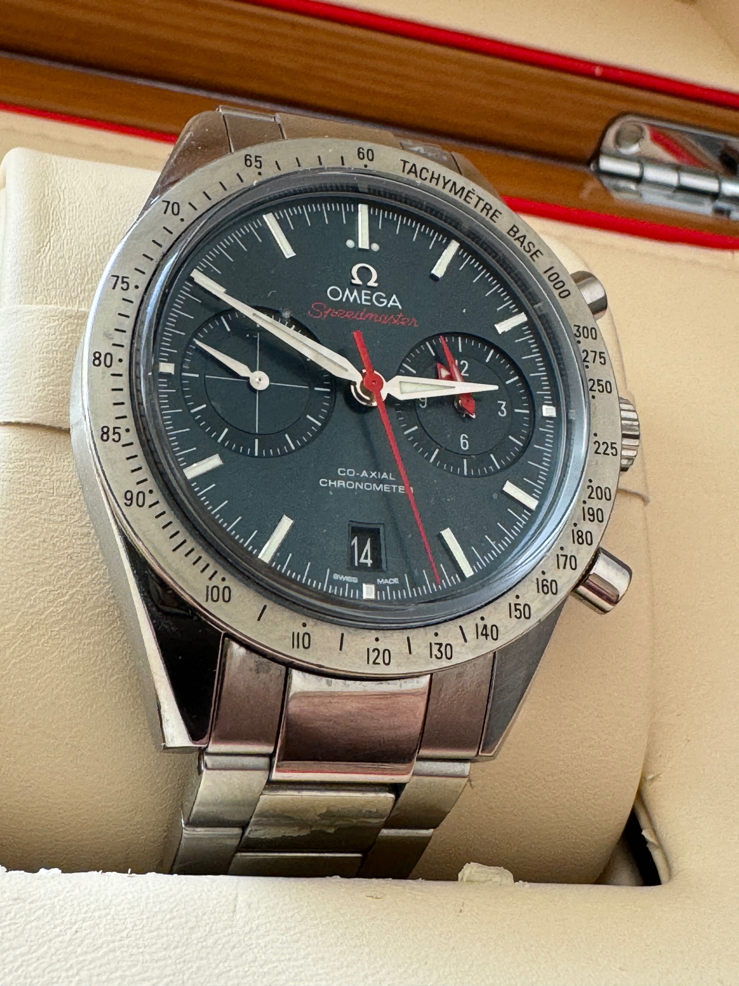 Часовник Omega Speedmaster Chronograph 57; Пълен Комплект; Гаранция!