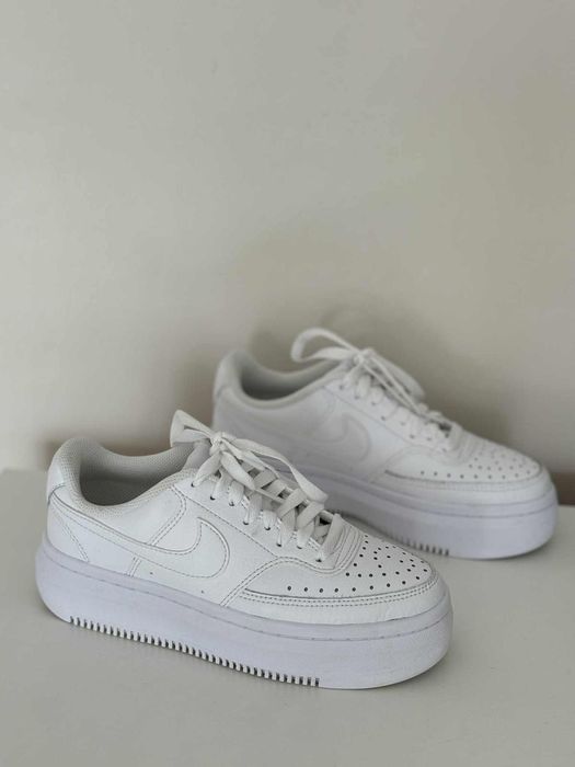 Оригинални маратонки на Nike