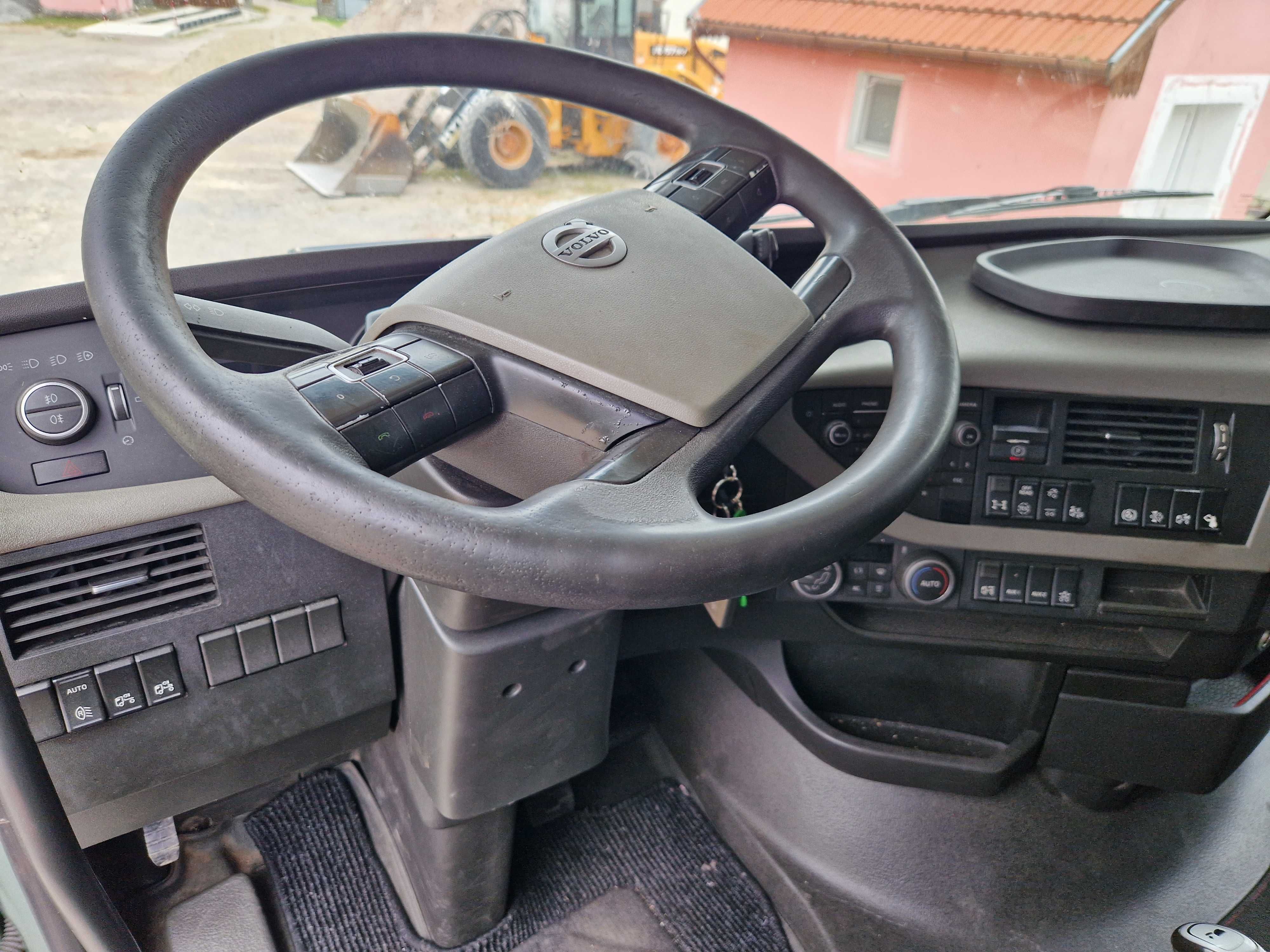 Volvo FH460 6x2 Euro 6 cu kit de basculare