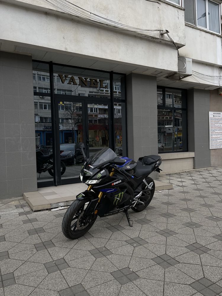 Yamaha yzf 125r 2021