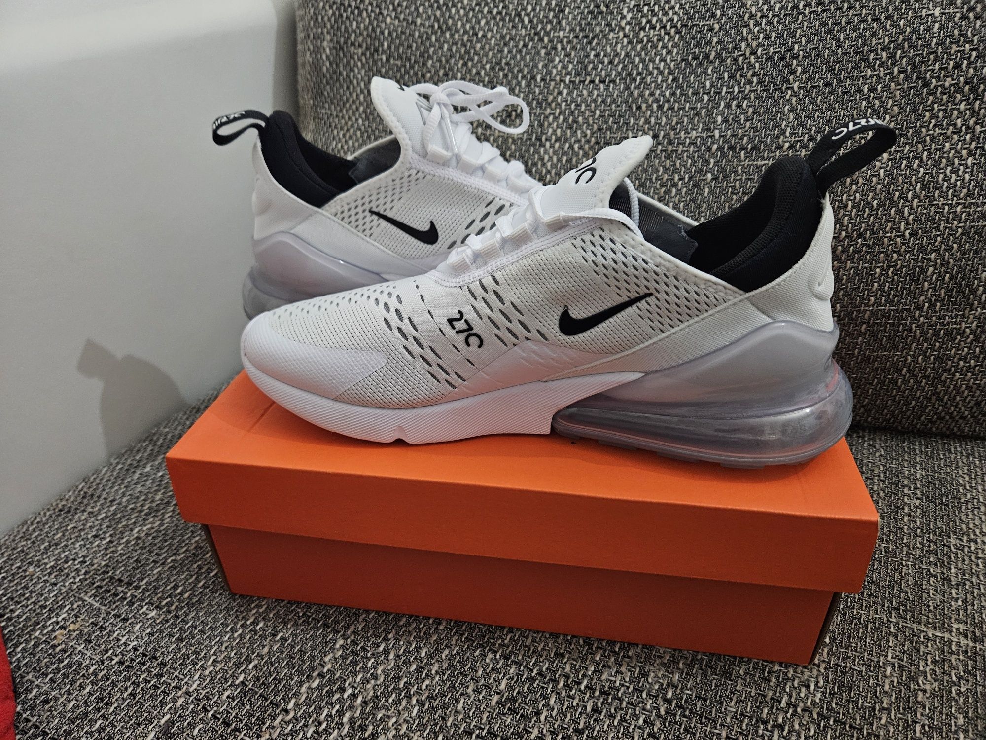 Nike Air Max 270