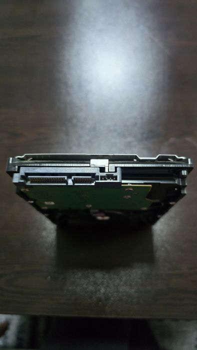 Хард диск sata seagate 1000Gb 1Tb.