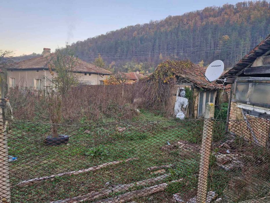 Къща с.Стеврек,общ. Антоново