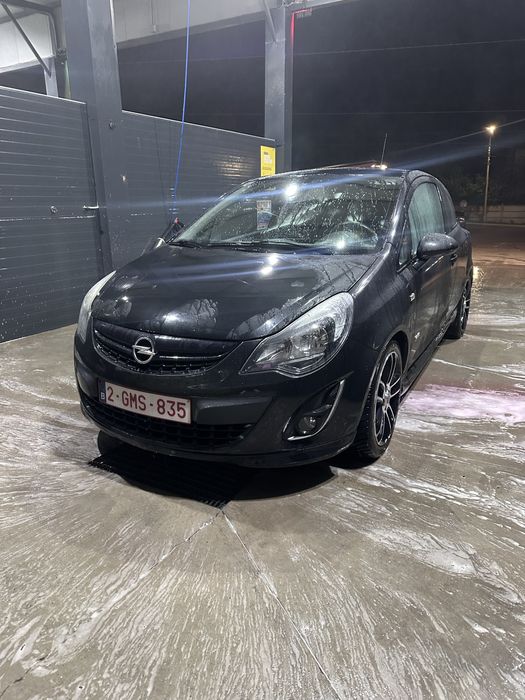 Opel Corsa 1.3 CDTI  2013  Diesel  Negru